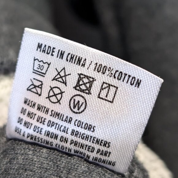 Flight Club Sneakers NYC Crewneck Sweater, Large - Picture 3 of 7